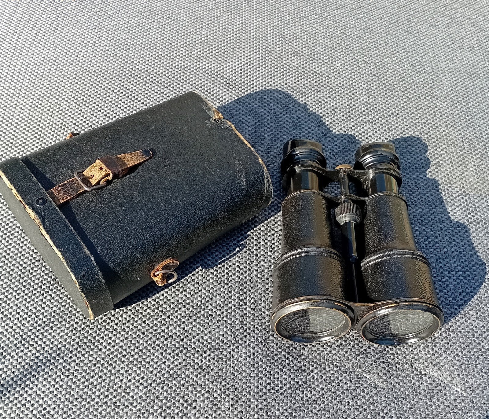Verrekijker uit WOII met hoes - Army & Navy, Gebruikt, 8 tot 12x, Met hoes of tas, Porro (met knik)