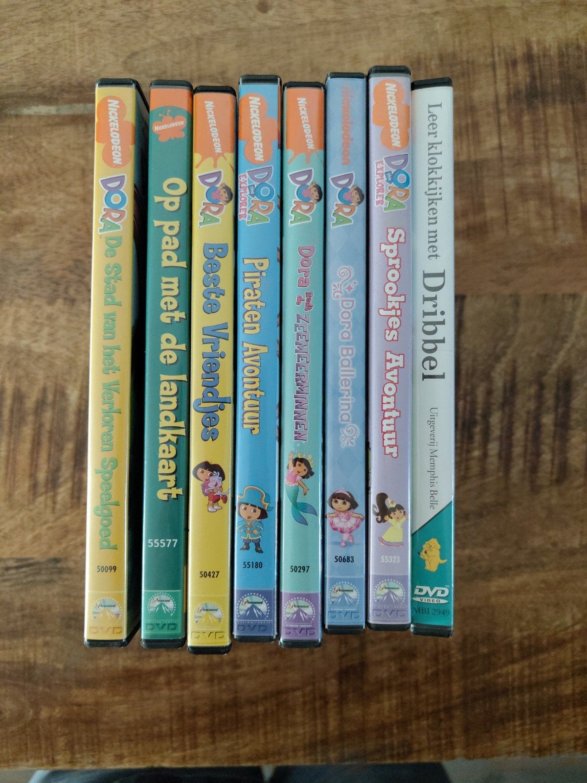 Verzameling Dora DVD's + gratis Leer klokkijken met Dribbel, Ophalen of Verzenden