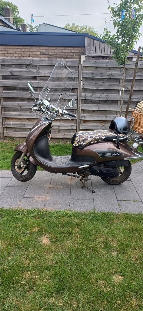 Sym allo geel kenteken, Ophalen, Zo goed als nieuw, Benzine
