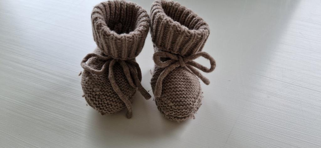 Lodger babyslofjes wol 0-6 maanden, Kinderen en Baby's, Babykleding | Schoentjes en Sokjes, Ophalen of Verzenden, Zo goed als nieuw