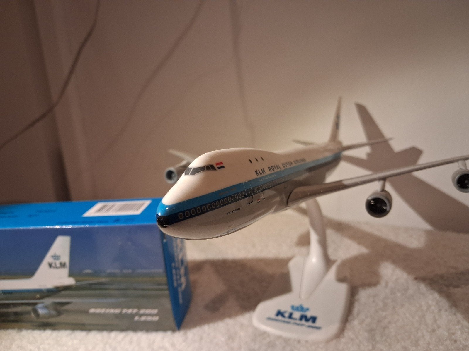 KLM Boeing 747-200 schaalmodel - Zo goed als nieuw, Hobby en Vrije tijd, Overige merken, 1:200 of kleiner, Ophalen of Verzenden