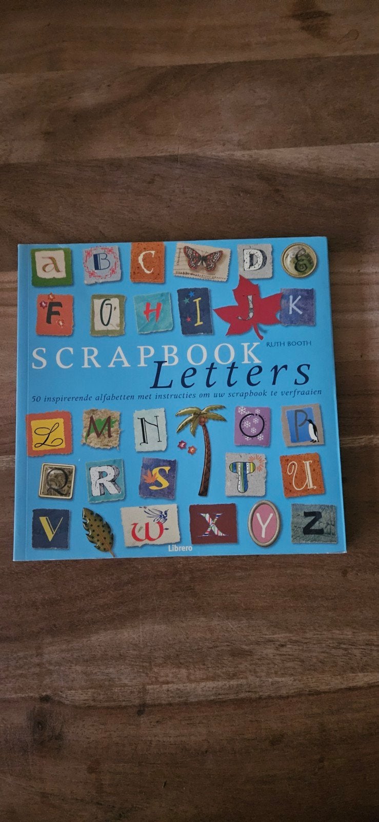 Scrapbook Letters Boek - 50 inspirerende alfabetten, Ophalen of Verzenden, Gebruikt, Album of Boek, Overige merken