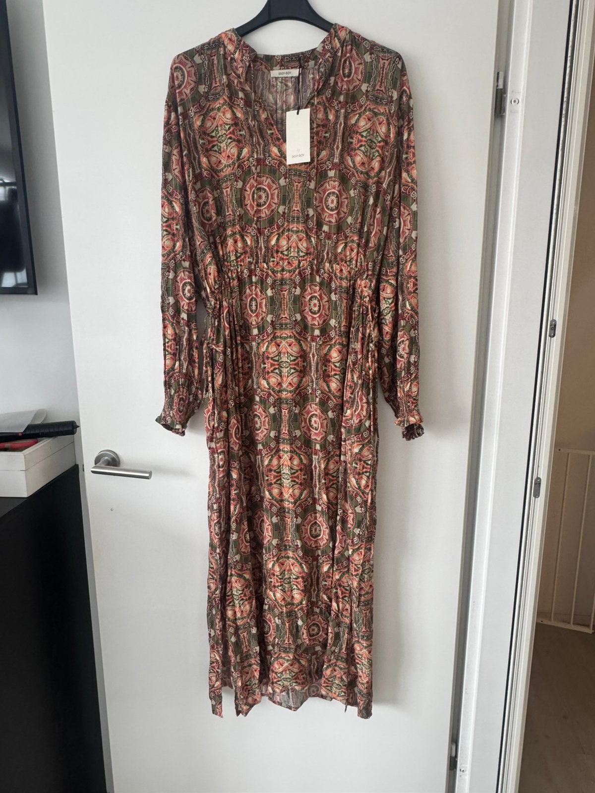 Lange maxi jurk Sissy boy maat xl, Kleding | Dames, Jurken, Ophalen of Verzenden, Nieuw, Maat 46/48 (XL) of groter, Onder de knie