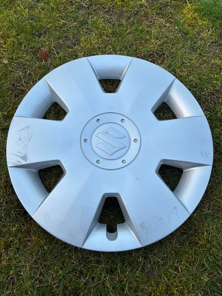 Wieldop Suzuki Swift, Auto diversen, Wieldoppen, Ophalen of Verzenden, Gebruikt