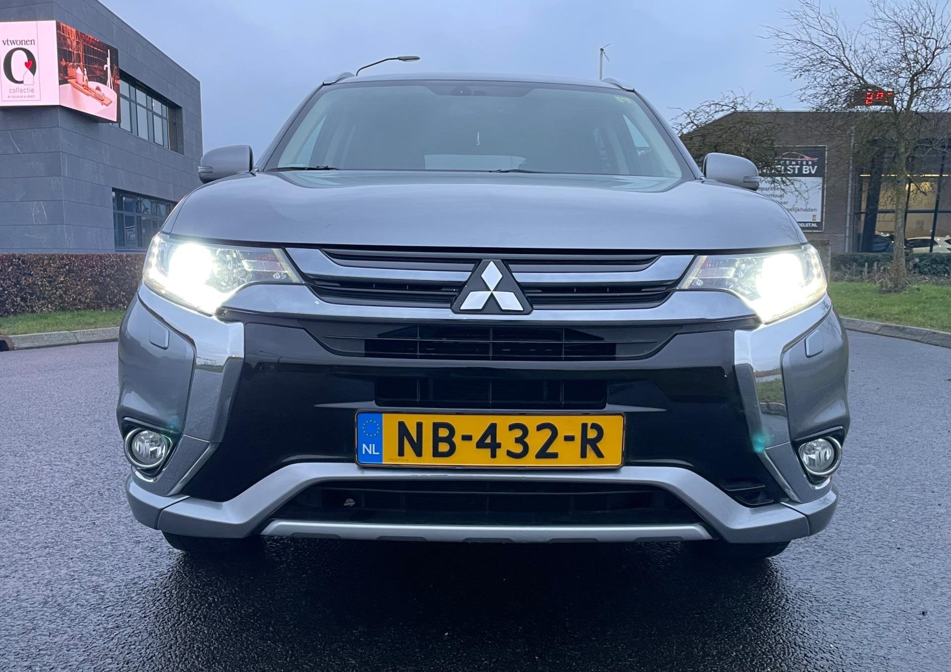 Mitsubishi Outlander 2.0 PHEV Pure Aut, Cam, Keyless, Carpla, 1998 cc, 4 cilinders, Automatische klimaatregeling, Bedrijf