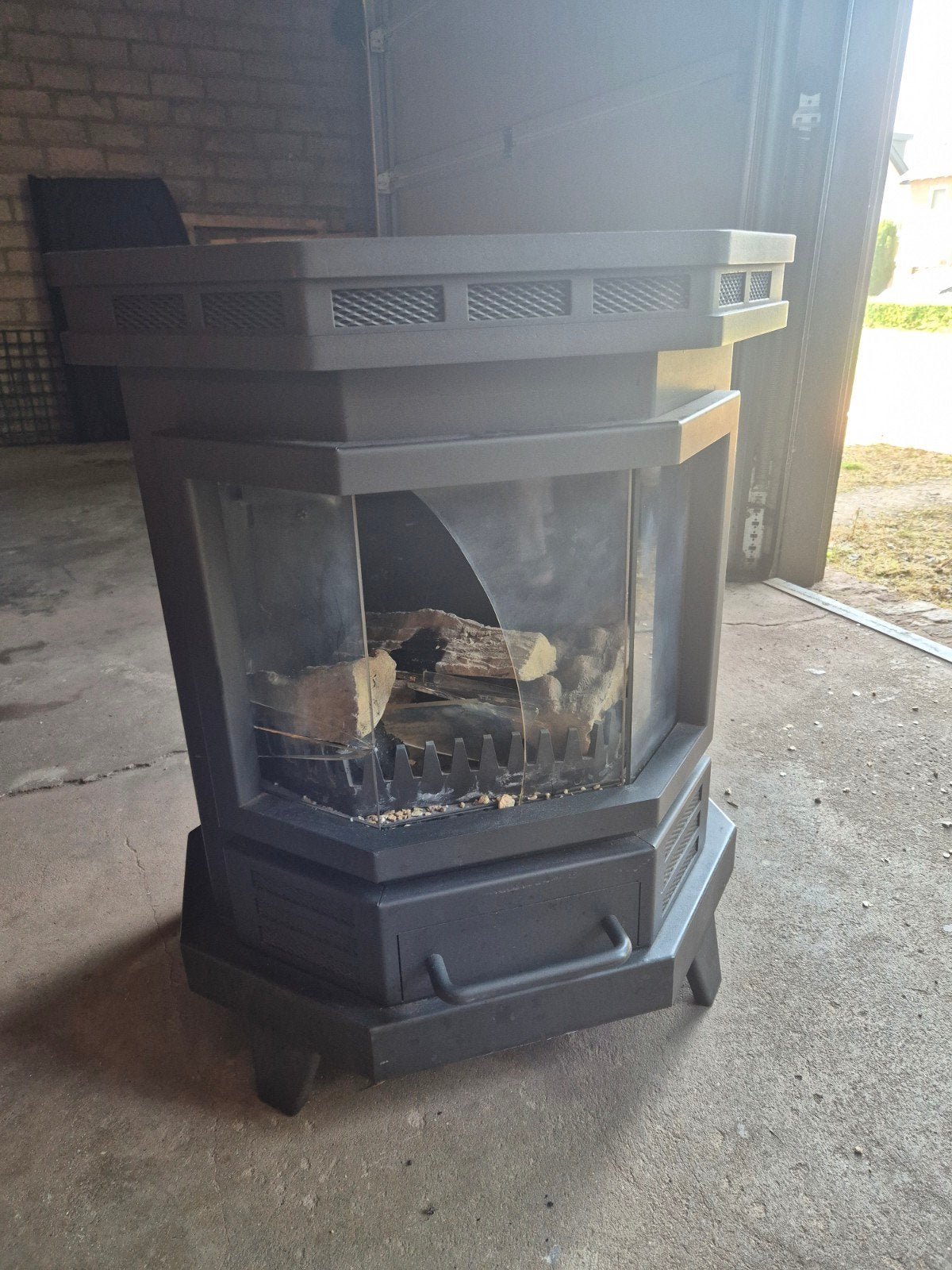 Gaskachel met kleine schade, Huis en Inrichting, Kachels, Ophalen of Verzenden, Gebruikt, Gas, Gaskachel