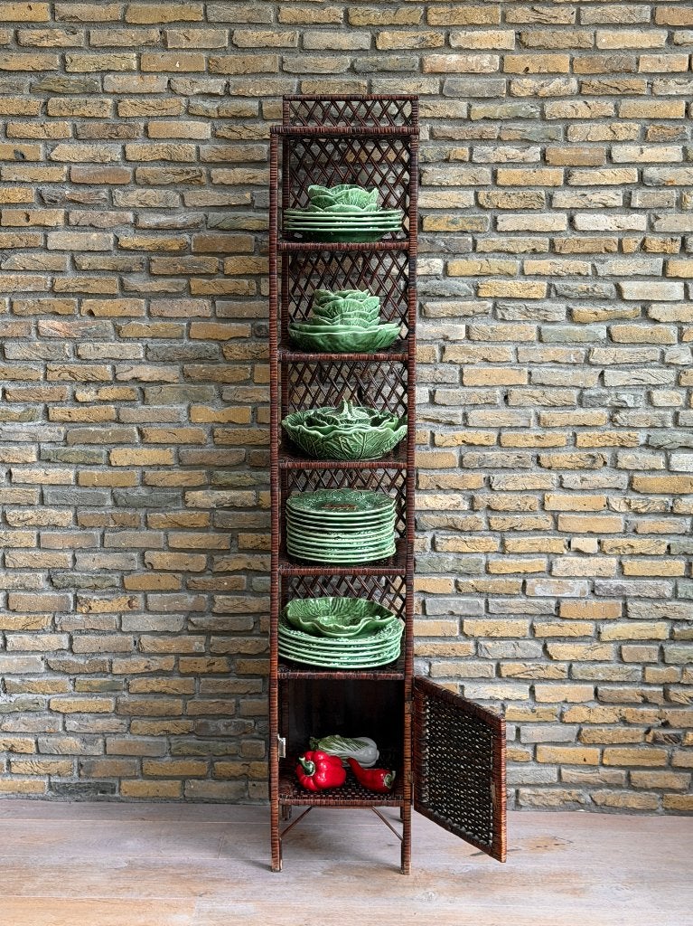 Vintage rotan kast/etagère – smal – met deur, Ophalen, Zo goed als nieuw