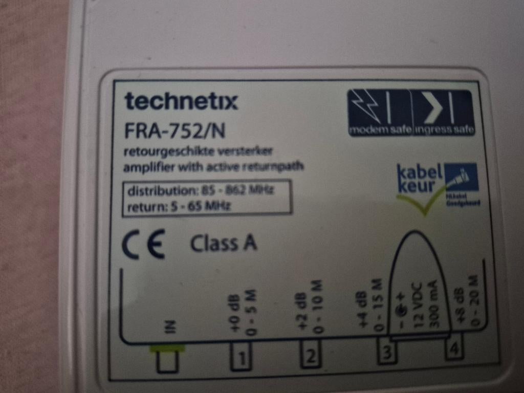 Technetix FRA-752/N antenneversterker, Ophalen, Zo goed als nieuw