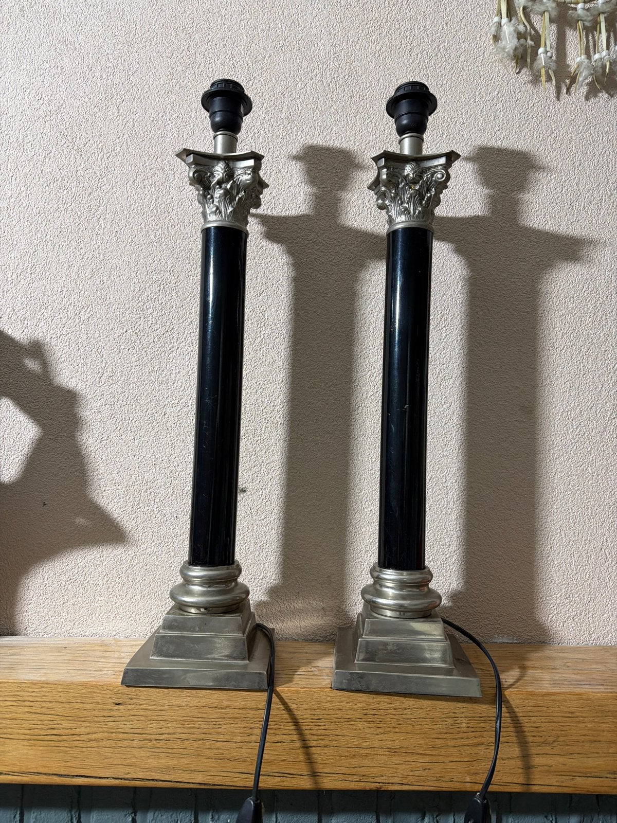 Set van 2 klassieke tafellampen - Zwart en zilverkleurig, Ophalen