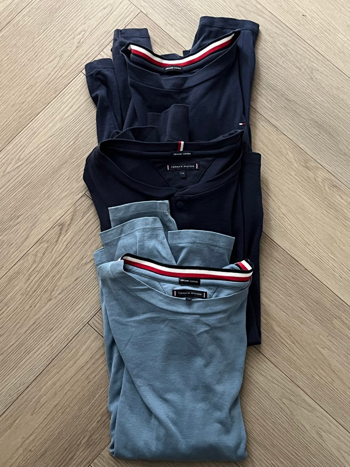 3 Tommy Hilfiger longsleeves maat 176, Ophalen of Verzenden, Zo goed als nieuw, Jongen, Shirt of Longsleeve