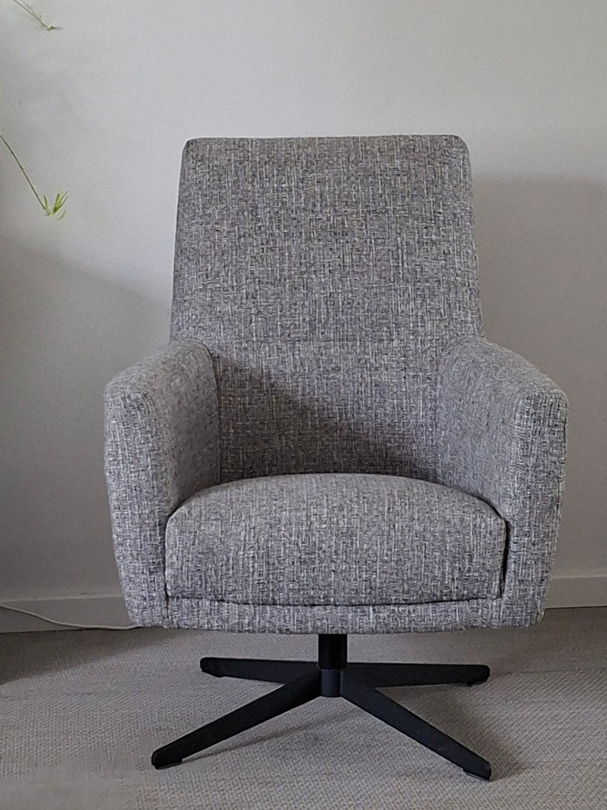 Draaifauteuil, in nieuwstaat, Ophalen, Zo goed als nieuw, Stof, 50 tot 75 cm