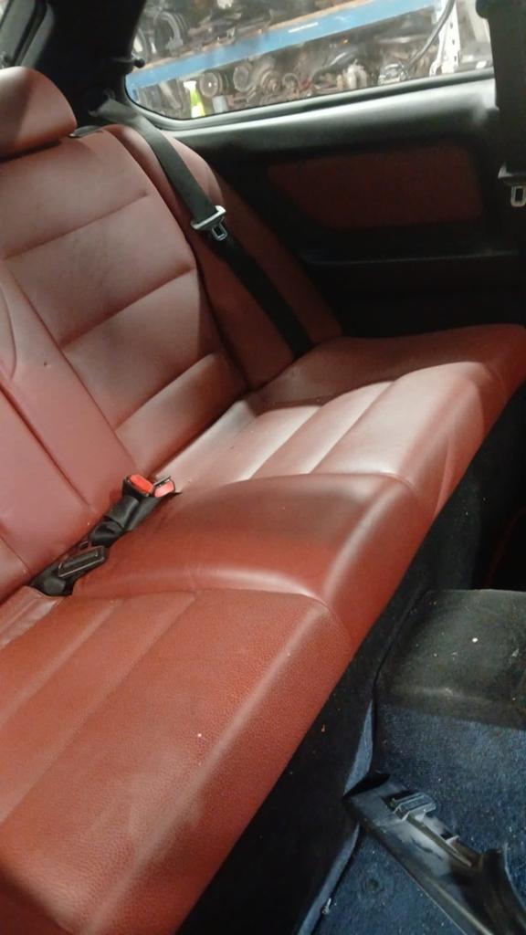 BMW E36 Compact achterbank en deurpanelen rood leer, Ophalen, Gebruikt, BMW, BMW