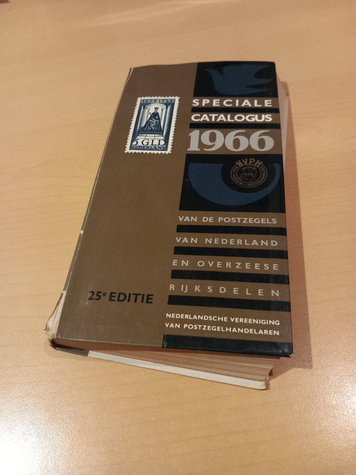 Speciale Catalogus Postzegels 1966 - Nederland & Overzee, Postzegels en Munten, Ophalen of Verzenden, Catalogus