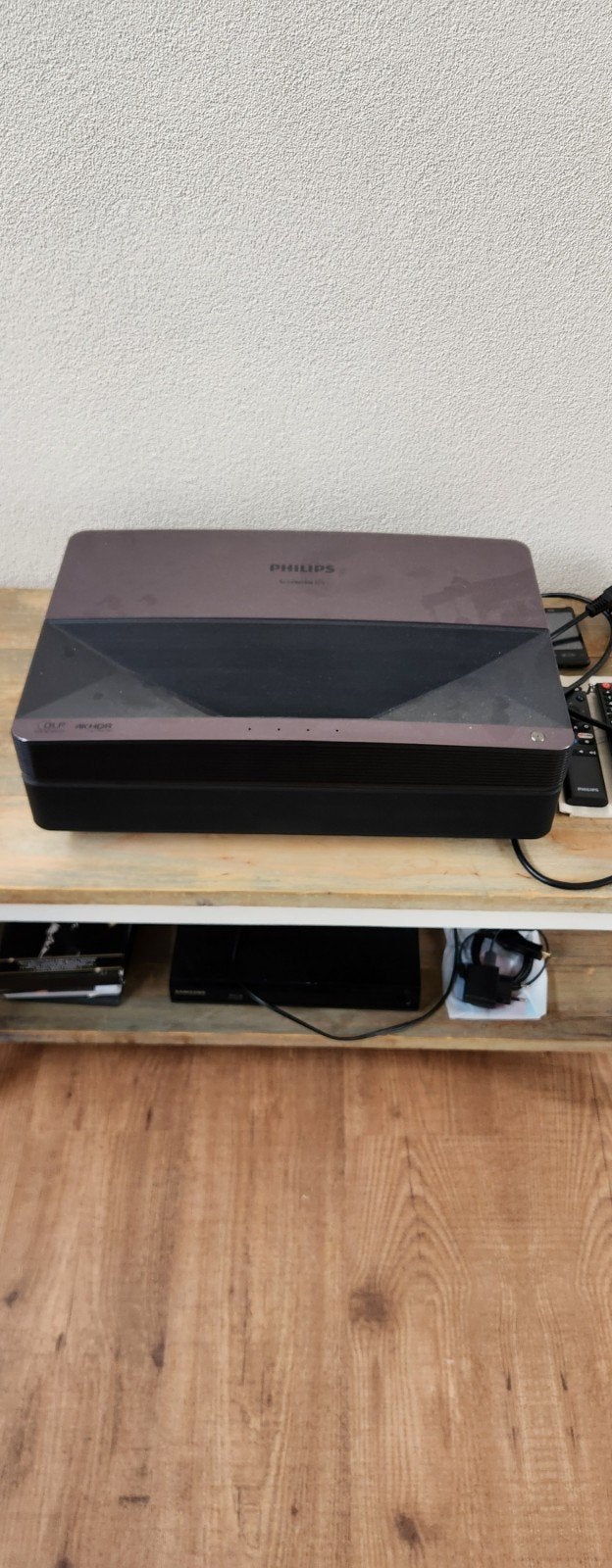 Philips short throw beamer, Ophalen of Verzenden, Zo goed als nieuw, Philips
