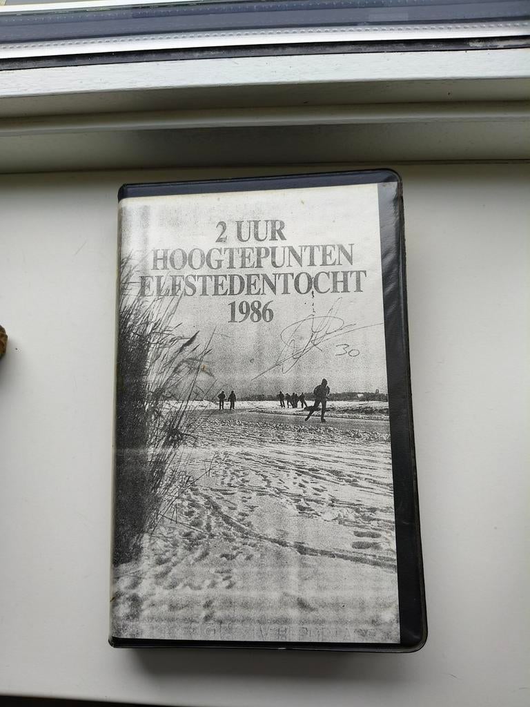 2 uur Hoogtepunten Elfstedentocht 1986 VHS, Alle leeftijden, Ophalen, Gebruikt
