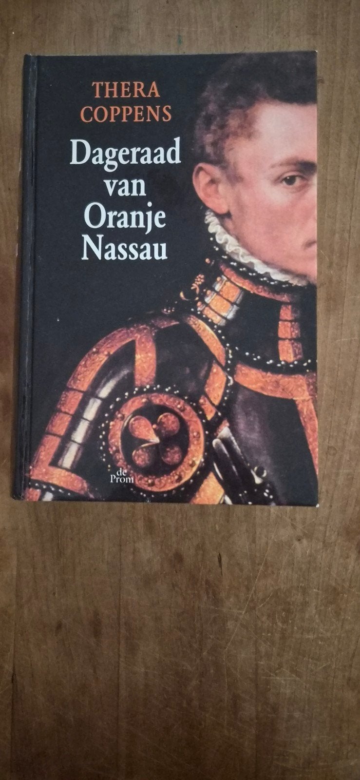 Dageraad van Oranje Nassau - Thera Coppens, Ophalen of Verzenden, 20e eeuw of later, Gelezen, Thera Coppens