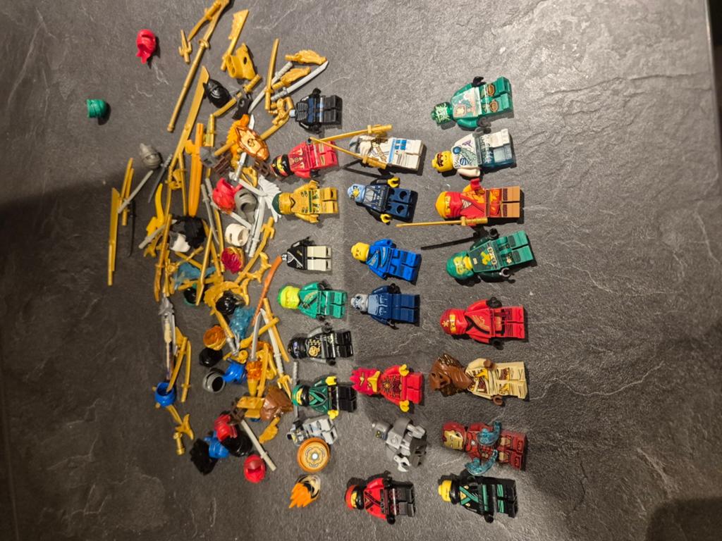 Grote partij lego ninjago poppetjes, Kinderen en Baby's, Speelgoed | Duplo en Lego, Ophalen of Verzenden