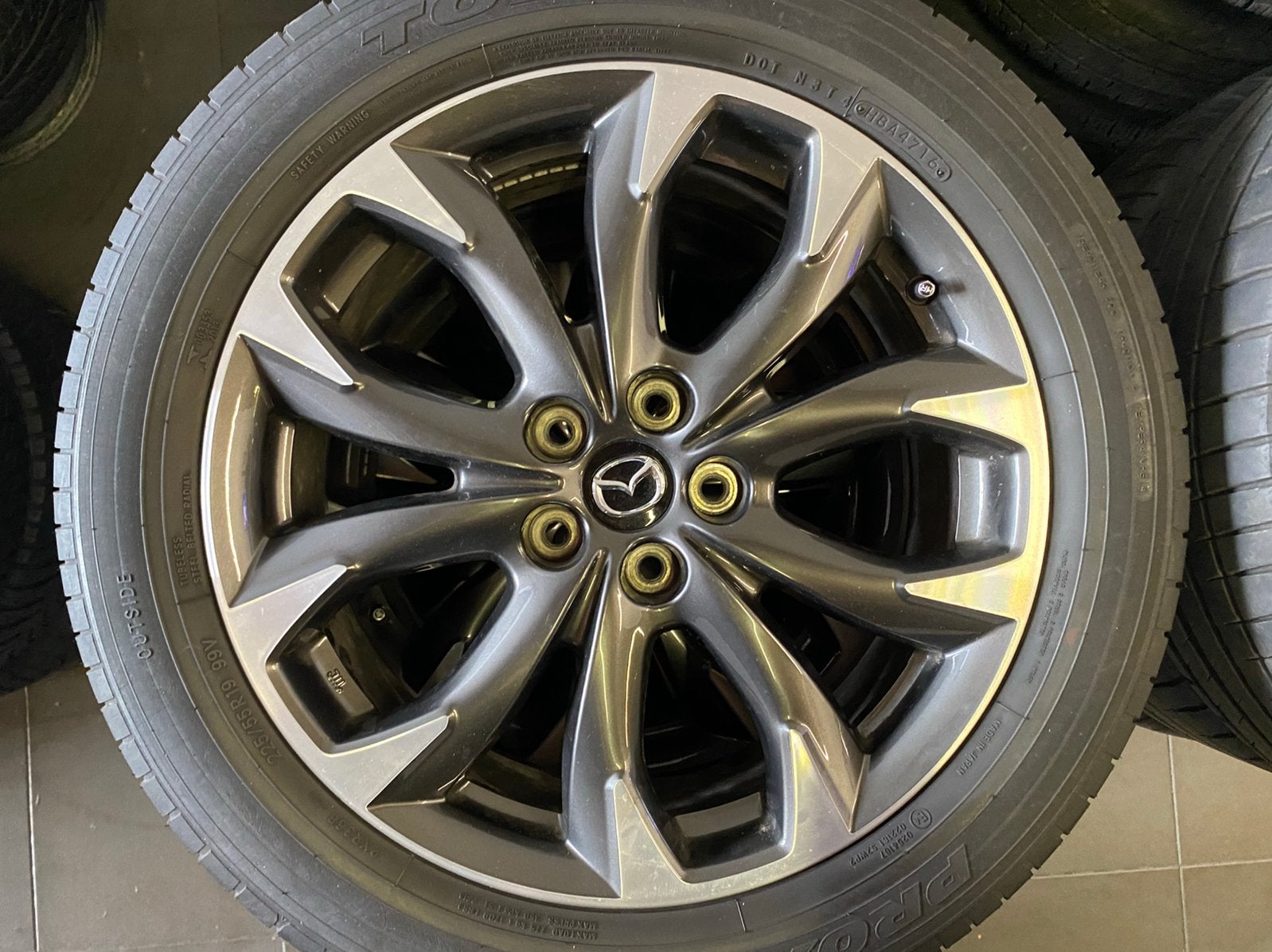 ALS NIEUWE 19” Mazda CX5 velgen + TPMS + 225/55R19 (6-7 mm), 19 inch, Banden en Velgen, Ophalen of Verzenden, Zomerbanden