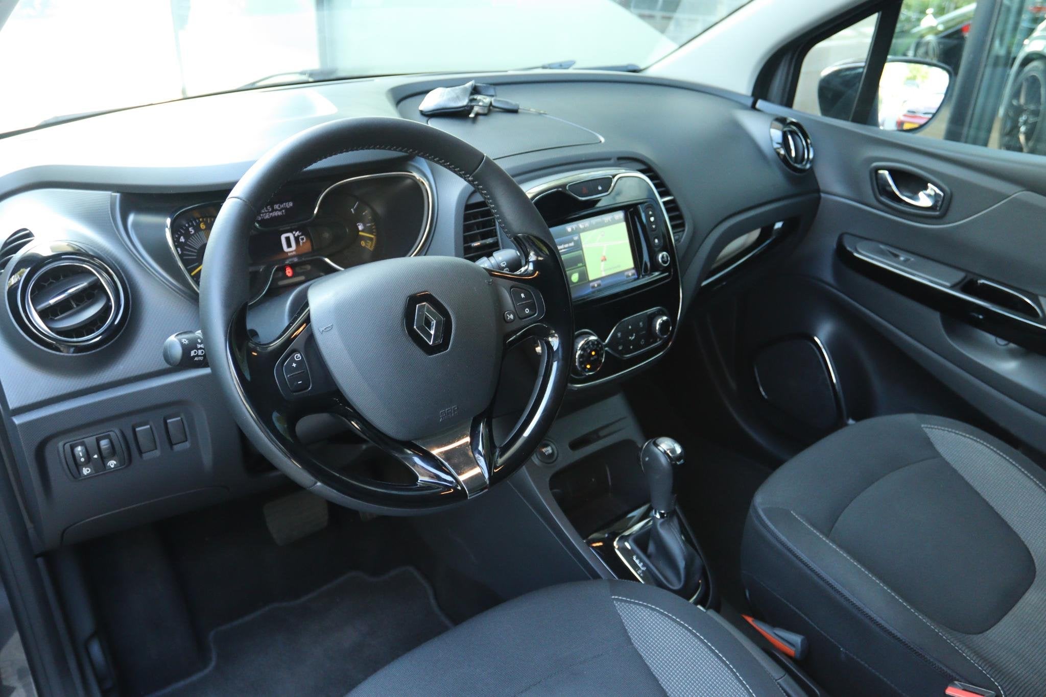 RENAULT CAPTUR 1.2 TCE DYNAMIQUE AUT. | CAMERA | KEY-LESS |, Auto's, Parkeersensor, Stof, Euro 6, 4 cilinders