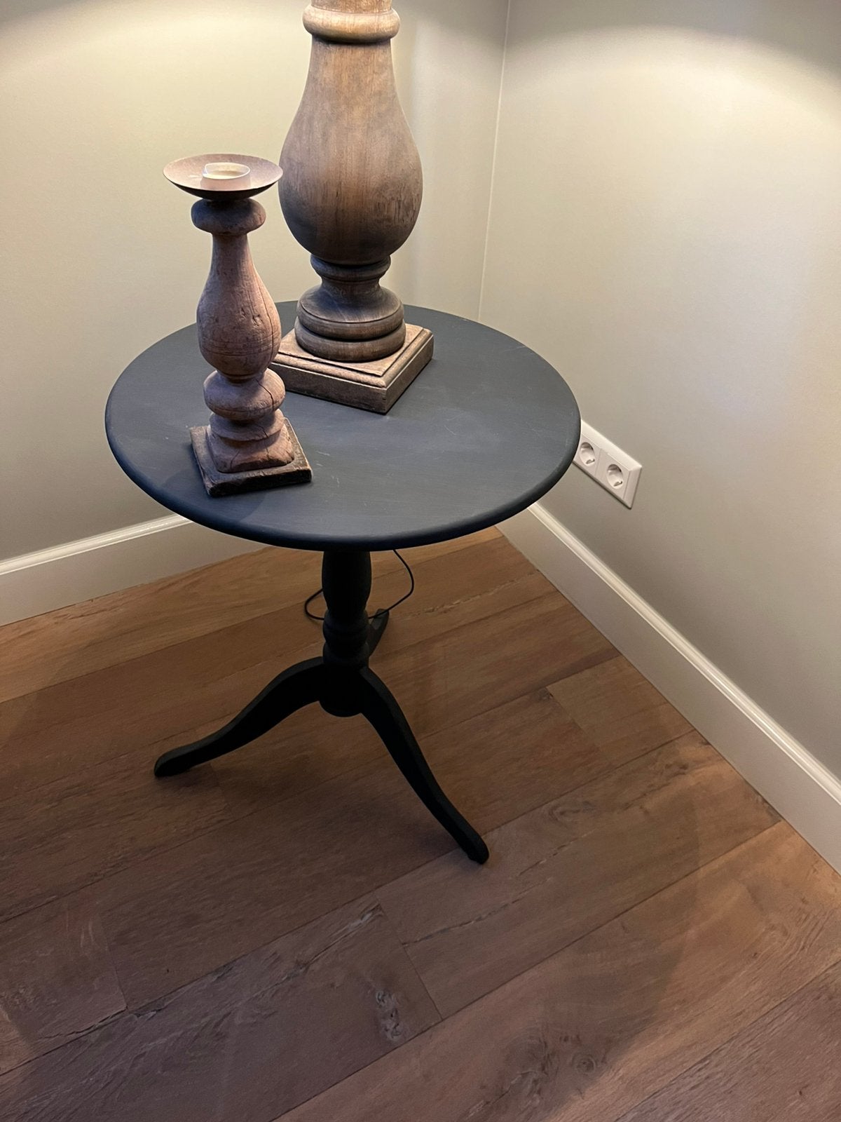 Wijntafeltje inclusief lamp - landelijk, 45 tot 60 cm, Minder dan 55 cm, Rond, Ophalen of Verzenden