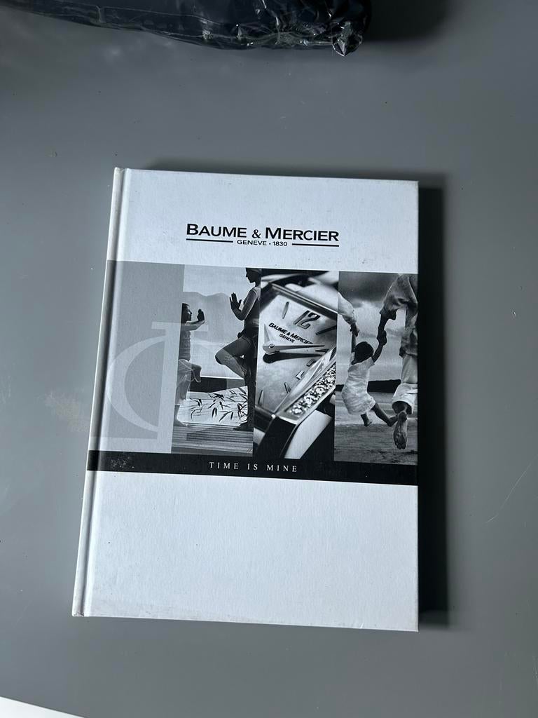 Baume & Mercier 'Time is Mine' Catalogus, Ophalen of Verzenden, Zo goed als nieuw, Overige onderwerpen