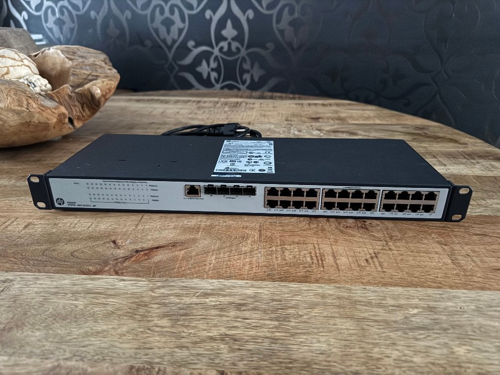 HP Switch V1910-24G PoE 365W (24x Gigabit + 4x SFP) JE007A, Computers en Software, Netwerk switches, Ophalen of Verzenden