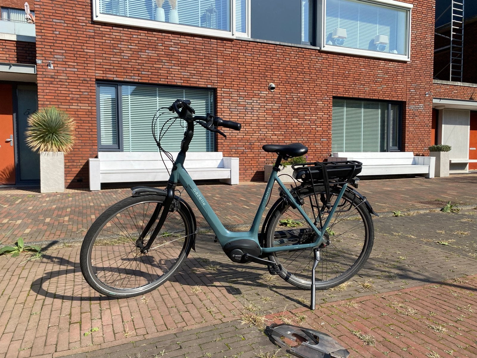 Foto 3 van GAZELLE ORANGE| elektrische Bosch fiets| 2x ACCU| 2x DISPLAY