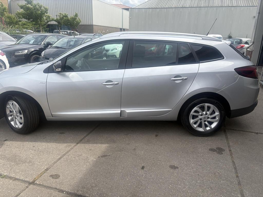 Renault Mégane Estate 1.2 TCe Limited, Auto's, Voorwielaandrijving, Stof, Gebruikt, Euro 6
