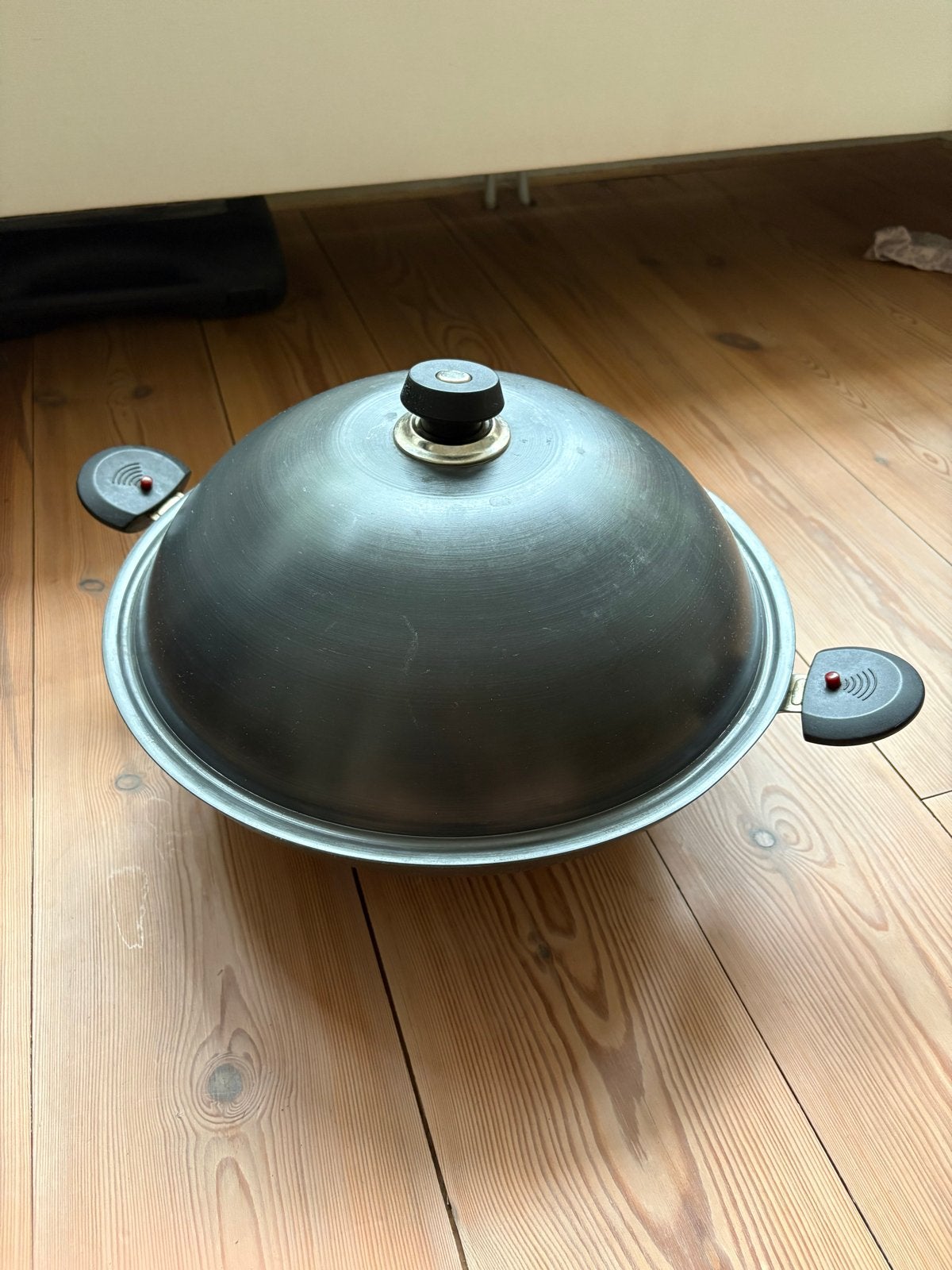 Wokpan met deksel - Gebruikt, Huis en Inrichting, Keuken | Potten en Pannen, Ophalen, Gebruikt, Met deksel, Aluminium