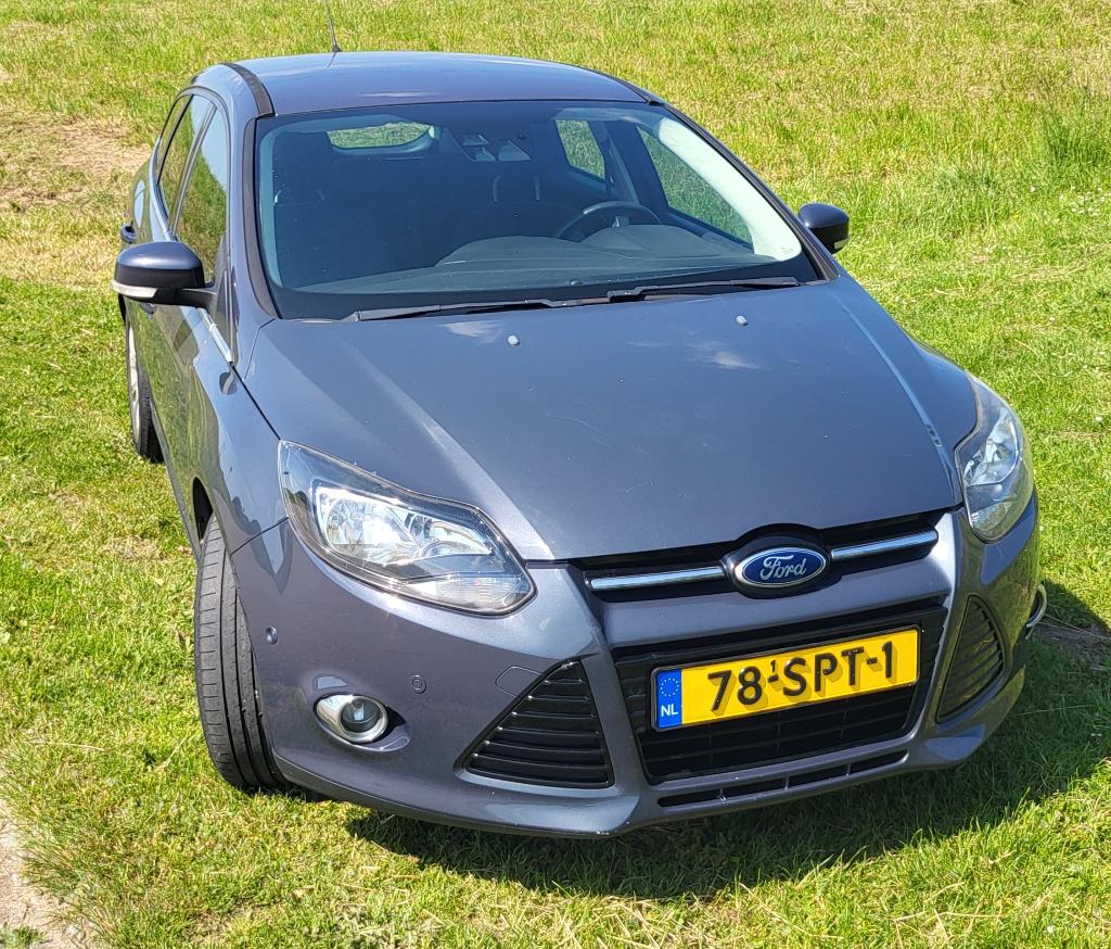 Ford Focus 1.6 Ecoboost 150pk 2011 Grijs, Auto's, 1596 cc, 4 cilinders, Origineel Nederlands, Stationwagon