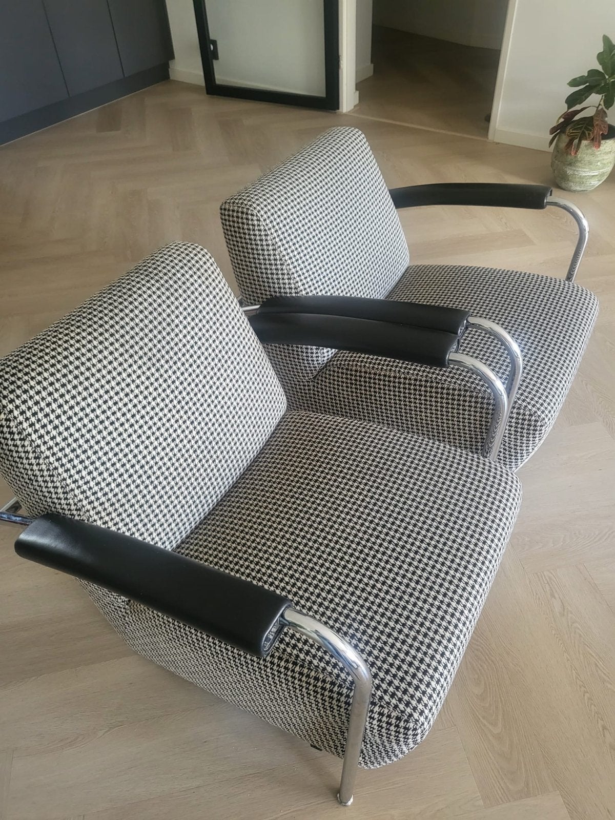 Leolux Scylla fauteuil - Tijdloos design, Ophalen, Zo goed als nieuw, 50 tot 75 cm, Leer