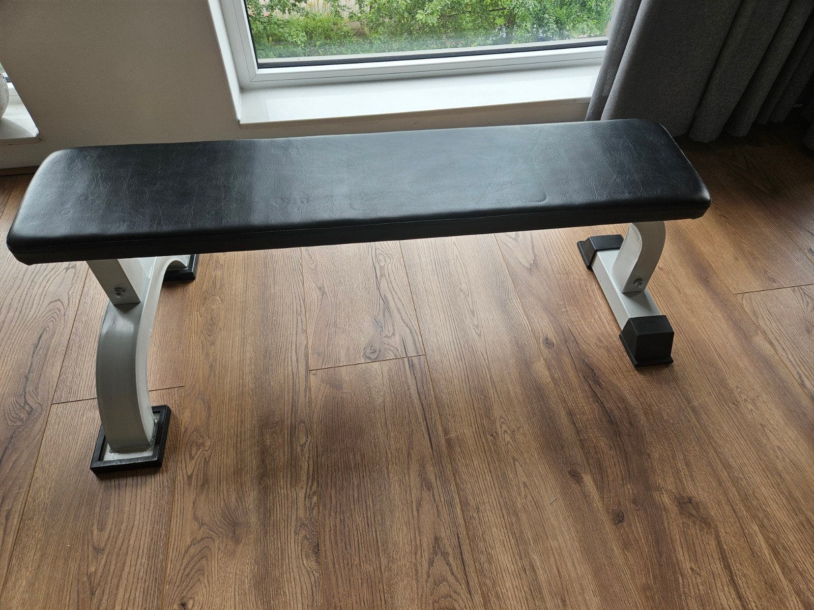 Focus Fitness halterbank inclusief halterset, Sport en Fitness, Fitnessmaterialen, Ophalen, Gebruikt, Fitnessbank