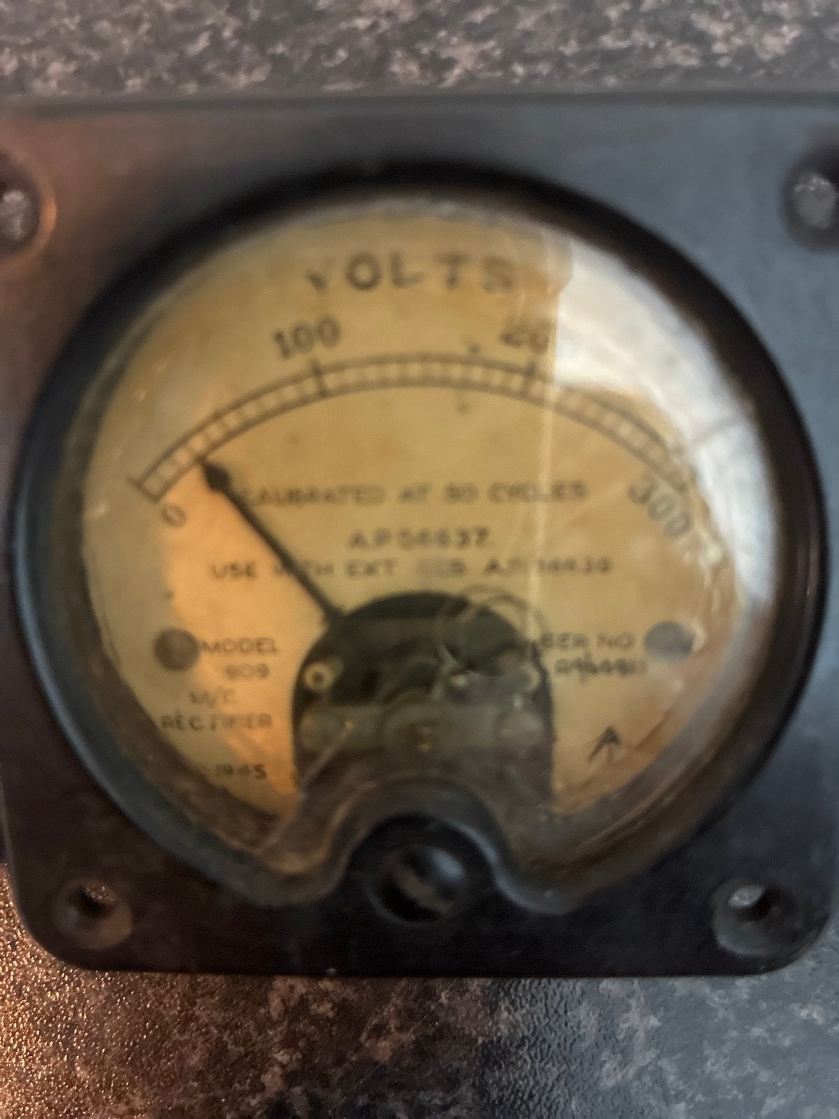 Vintage Voltmeter uit 1945 - met barst in glaasje, Ophalen of Verzenden