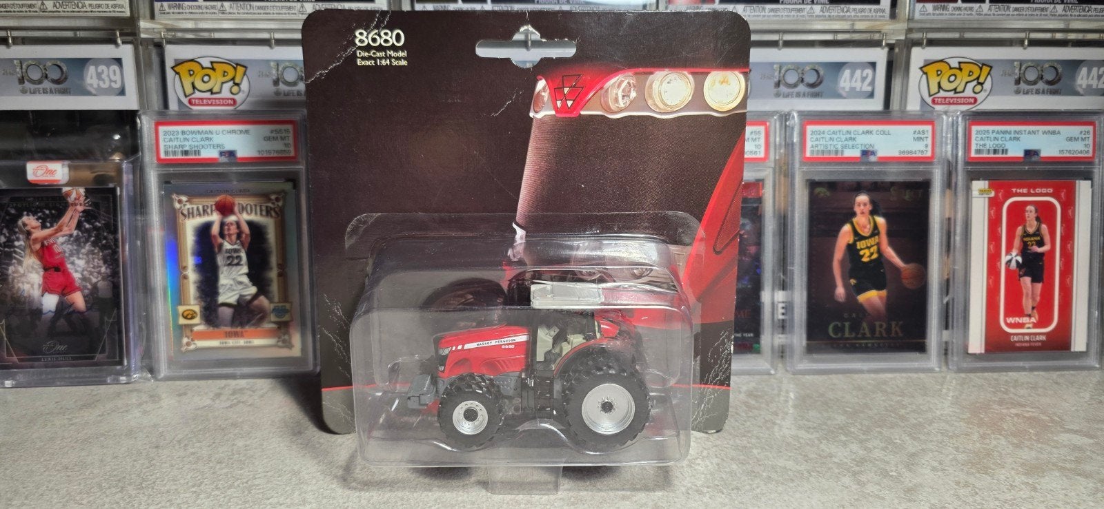 1:64 Massey Ferguson 8680 tractor spec cast, Ophalen of Verzenden, Nieuw, Tractor of Landbouw