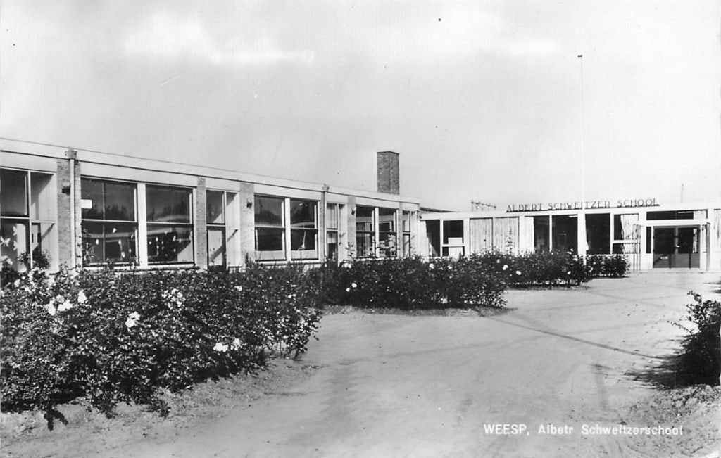 378-389-003 Weesp Albert Schweitzerschool, Ophalen of Verzenden, Voor 1920, Noord-Holland