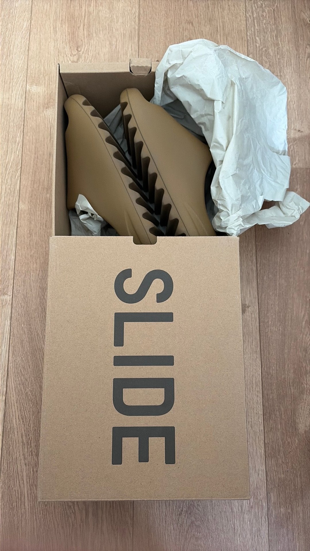 Yeezy slide ochre, Ophalen, Zo goed als nieuw