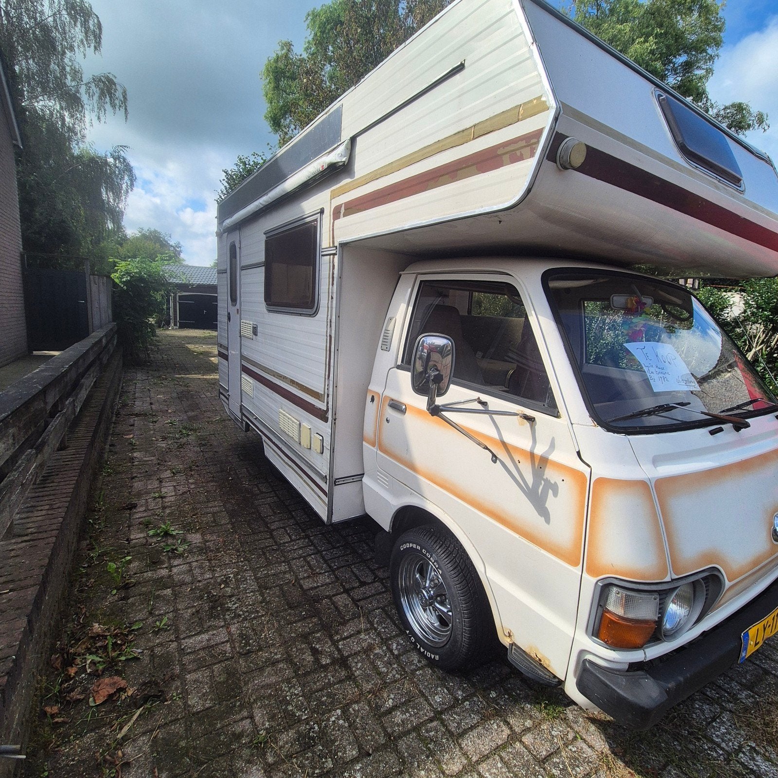Unieke Toyota Hiace  Boogievan Camper, Caravans en Kamperen, Standaard zit, Alkoof, Tot en met 2, Particulier