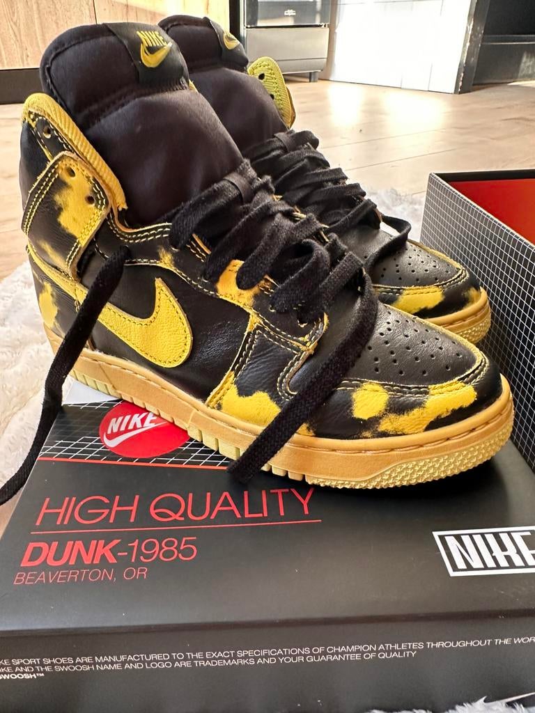 Nike Dunk High 1985 Acid Wash Yellow, Ophalen of Verzenden, Zo goed als nieuw, Overige kleuren