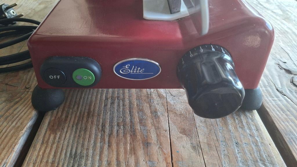 Elite Lucy 22G/A Vlees snijmachine Italiaans TOPSPUL!!!, ., Ophalen of Verzenden, Zo goed als nieuw, .