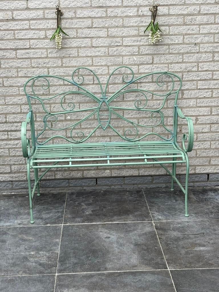 Mooie groene vlinderbank.Maten zie foto, Tuin en Terras, Ophalen, Zo goed als nieuw, Rotan