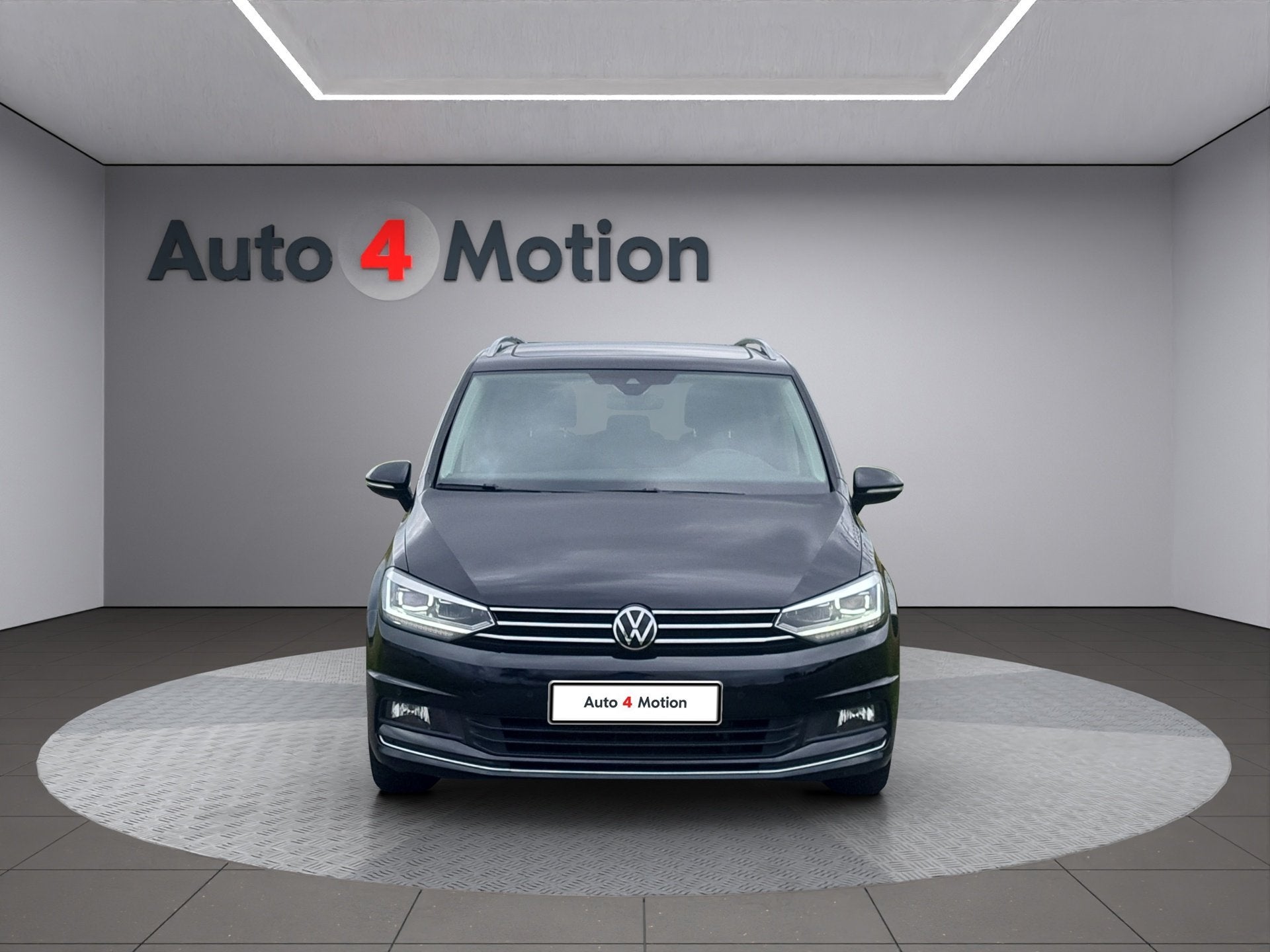 Volkswagen TOURAN 1.5TSI HIGHLINE 7p. MET ECC NAVIG PANO AND, Voorwielaandrijving, Euro 6, 4 cilinders, 150 pk
