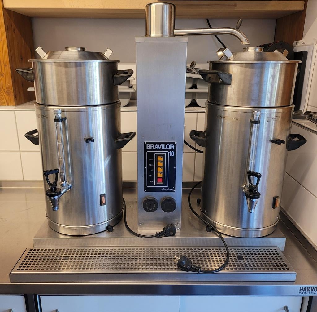 Bravilor 10 Professionele Koffiezetapparaat rondfilter, Ophalen, Gebruikt, 10 kopjes of meer, Koffiemachine