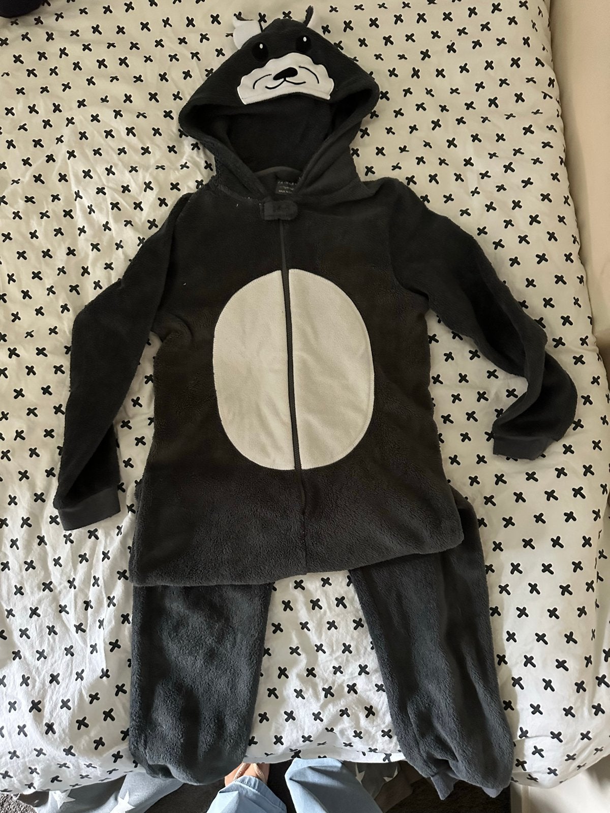 Donkergrijze onesie met capuchon en dierenprint hond, Ophalen of Verzenden, Zo goed als nieuw, 146 t/m 152, Jongen of Meisje