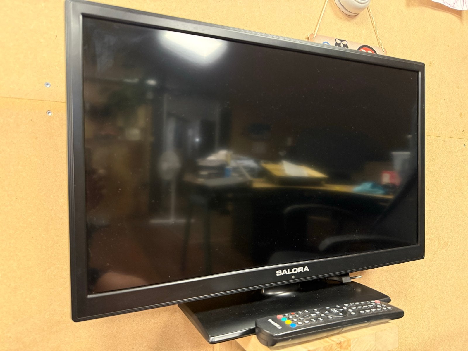 Salora 24” LED TV met originele afstandsbediening, Overige merken, 50 Hz, HD Ready (720p), Ophalen of Verzenden