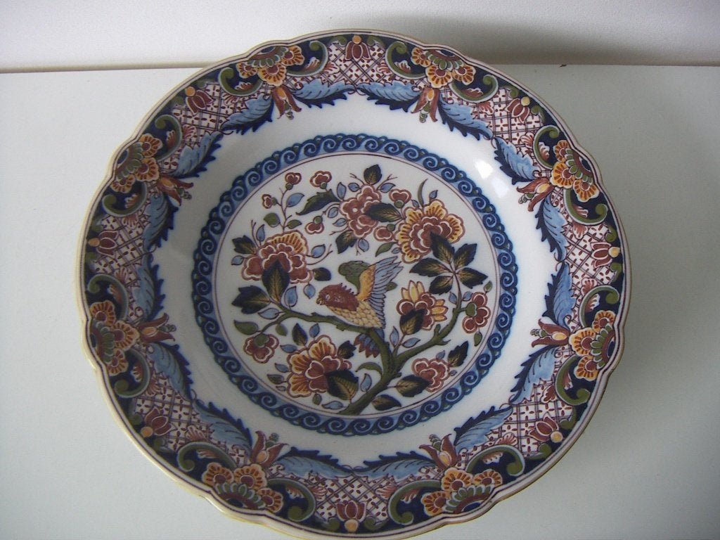 Makkum Tichelaar keramiek schaal jr.1940-1960. Vogel in boom, Meerkleurig, Handgemaakt, Ophalen of Verzenden, Zo goed als nieuw