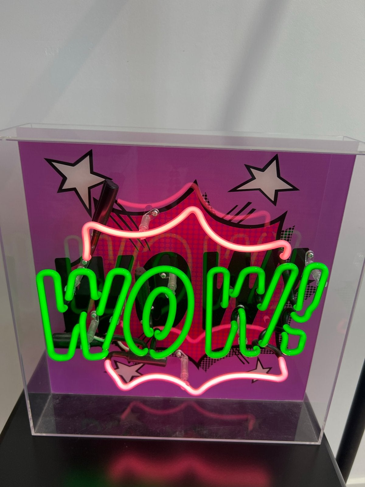 Neon LED "WOW!" Lichtbak - Pop Art Stijl Decoratie, Ophalen, Meerkleurig, Kunststof, Zo goed als nieuw