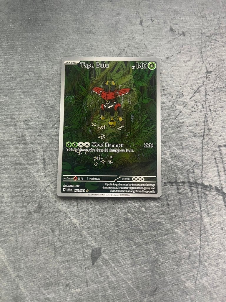 Tapu Bulu IR 065/064 Shrouded Fable, Ophalen of Verzenden, Nieuw, Losse kaart, Foil