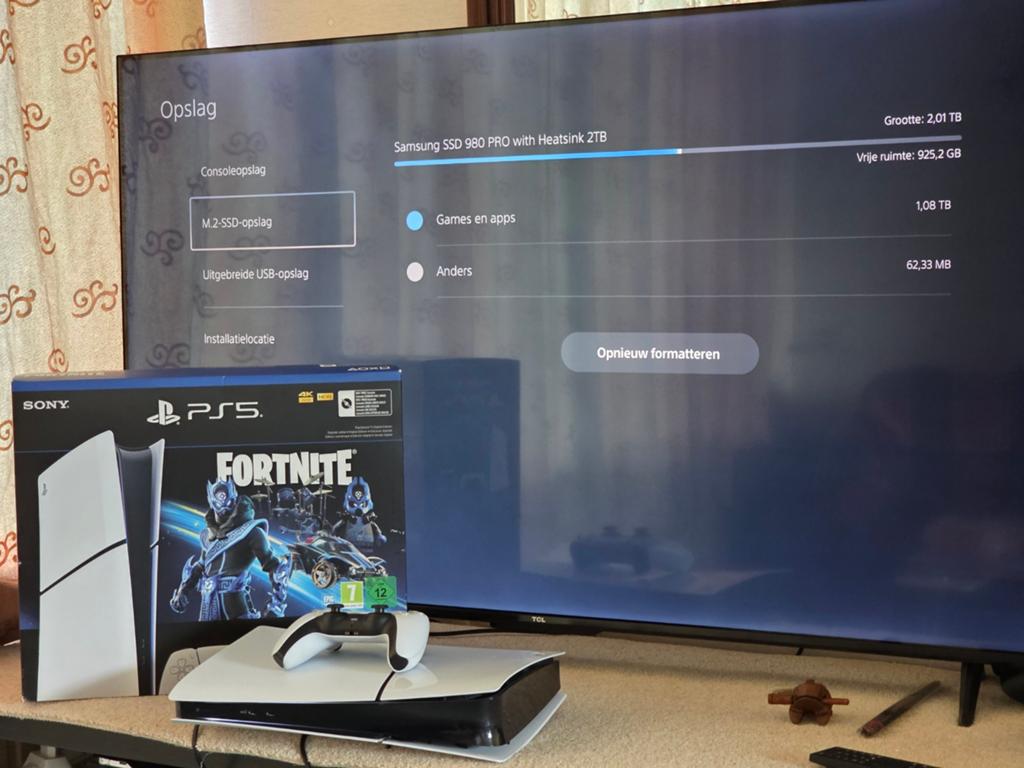 PS5 Slim Fortnite + 2TB Samsung SSD + ongebruikte code, Ophalen of Verzenden, Zo goed als nieuw