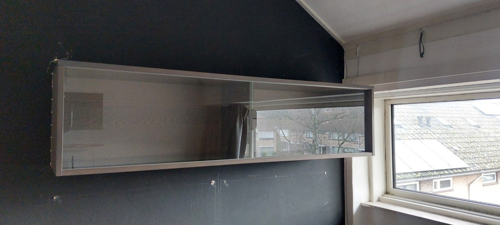 Wandkast, hangkast, zwevend, Ophalen