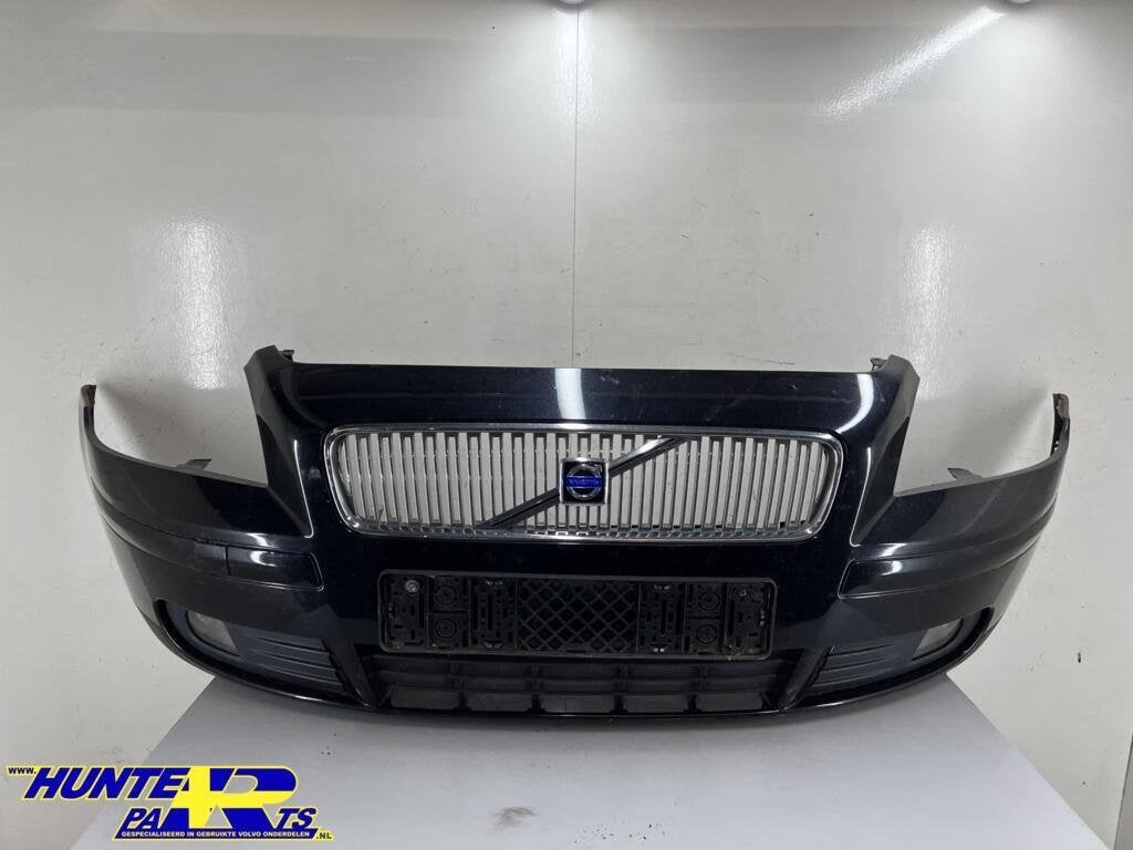 Voorbumper zwart 452 Volvo V50/S40 ('04-'07) 30657005, Auto-onderdelen, Carrosserie en Plaatwerk, Gebruikt, Voor, Ophalen of Verzenden
